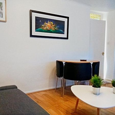 בלפסט Very Central Location- Free Parking - 2 Bedrooms מראה חיצוני תמונה