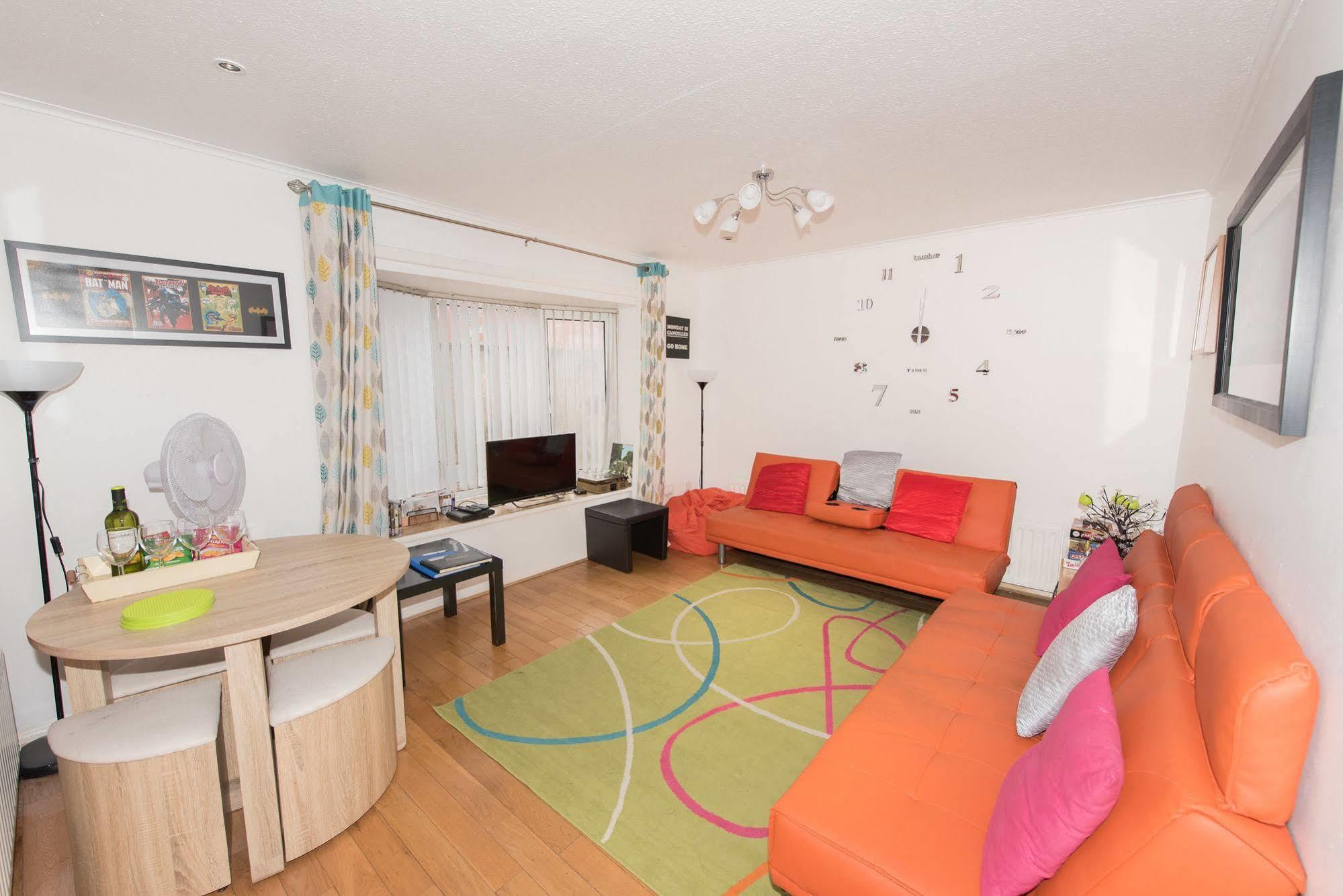 בלפסט Very Central Location- Free Parking - 2 Bedrooms מראה חיצוני תמונה