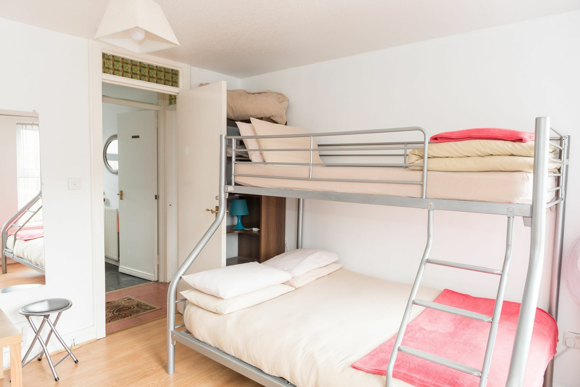 בלפסט Very Central Location- Free Parking - 2 Bedrooms מראה חיצוני תמונה